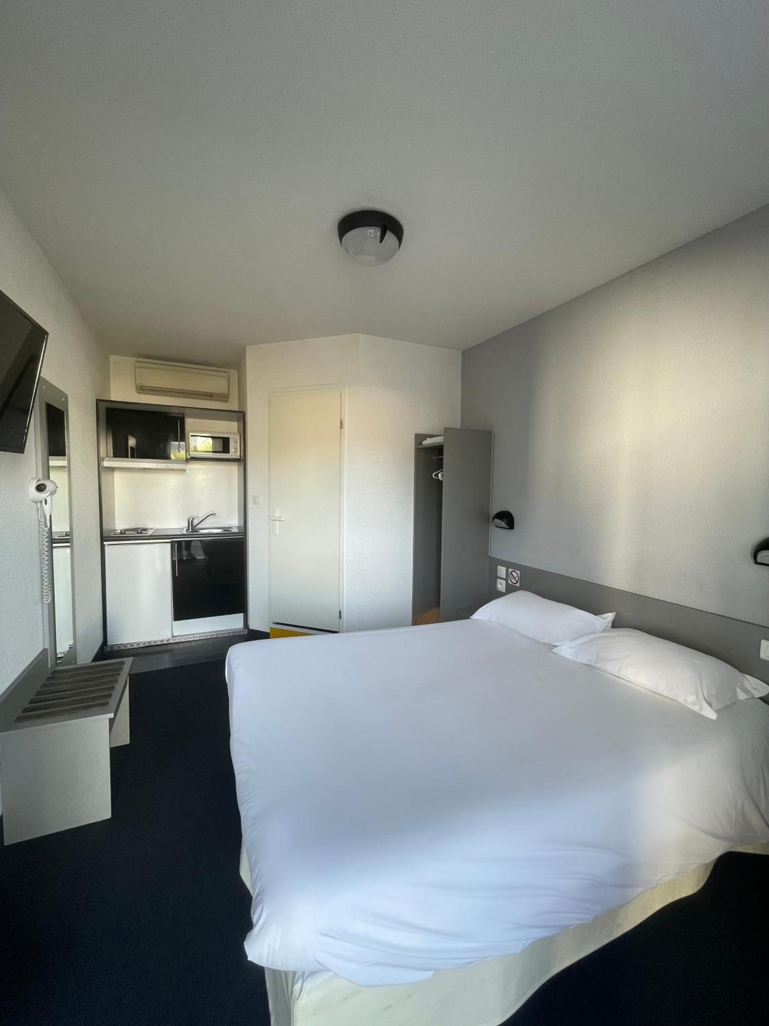 Brit Hotel Marvejols Rom bilde