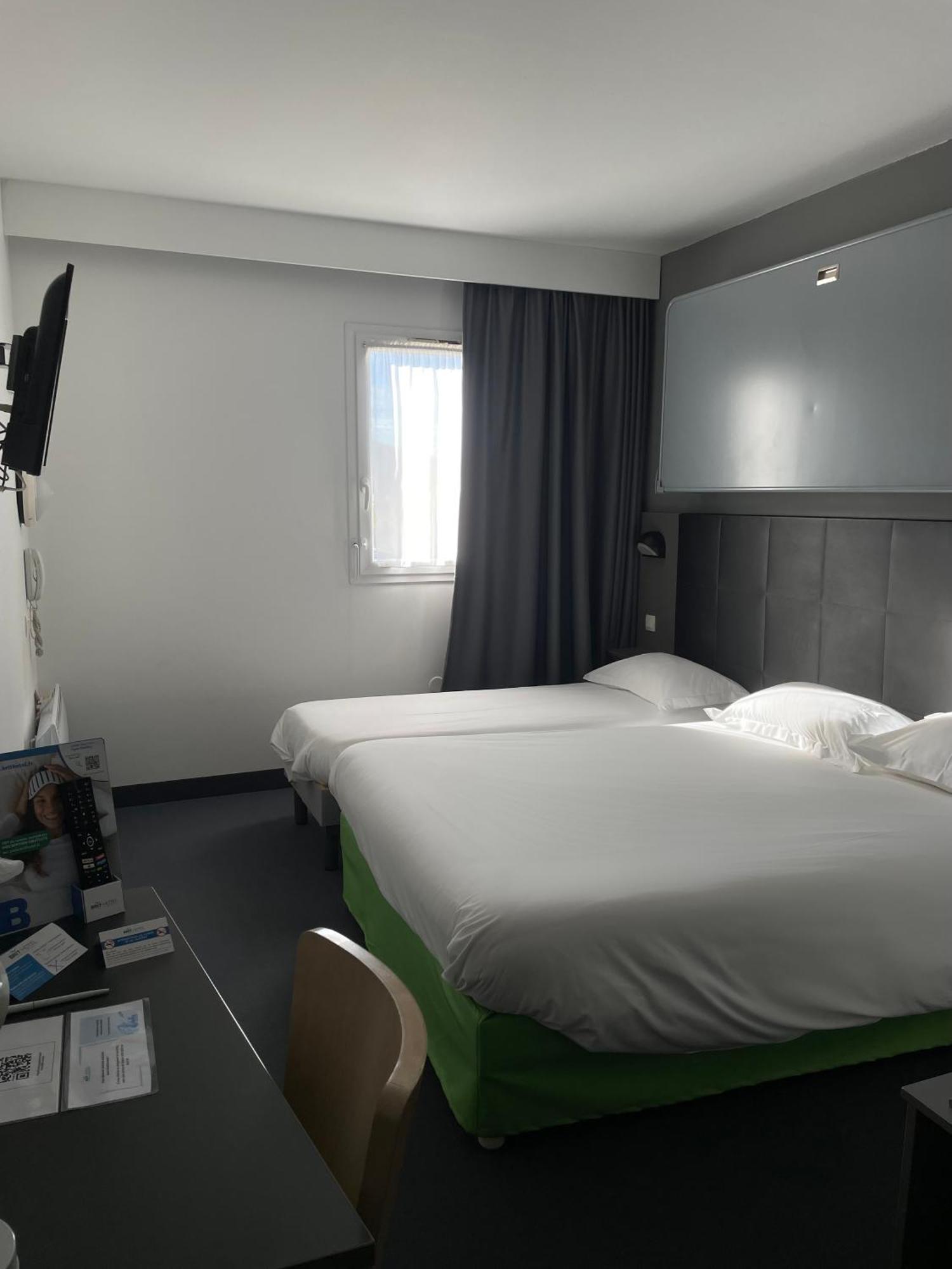 Brit Hotel Marvejols Rom bilde